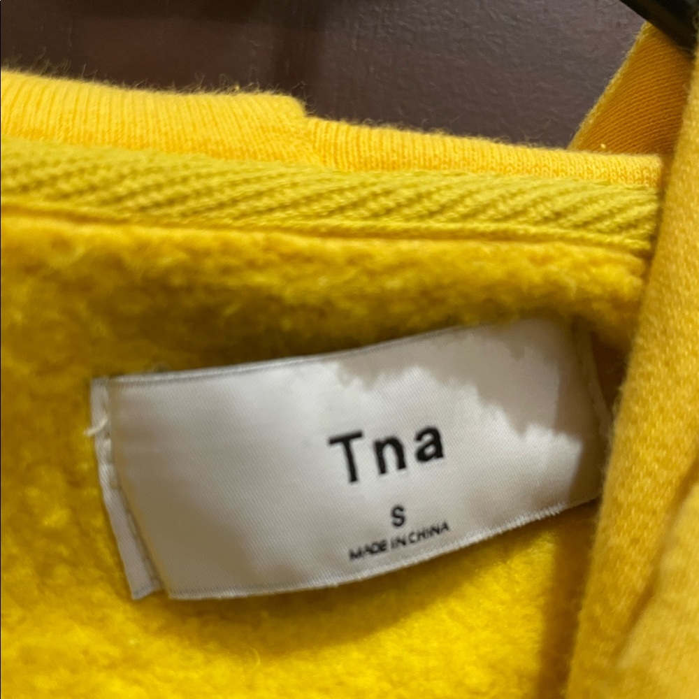 Cropped Yellow Hoodie! - Picture 3 of 3